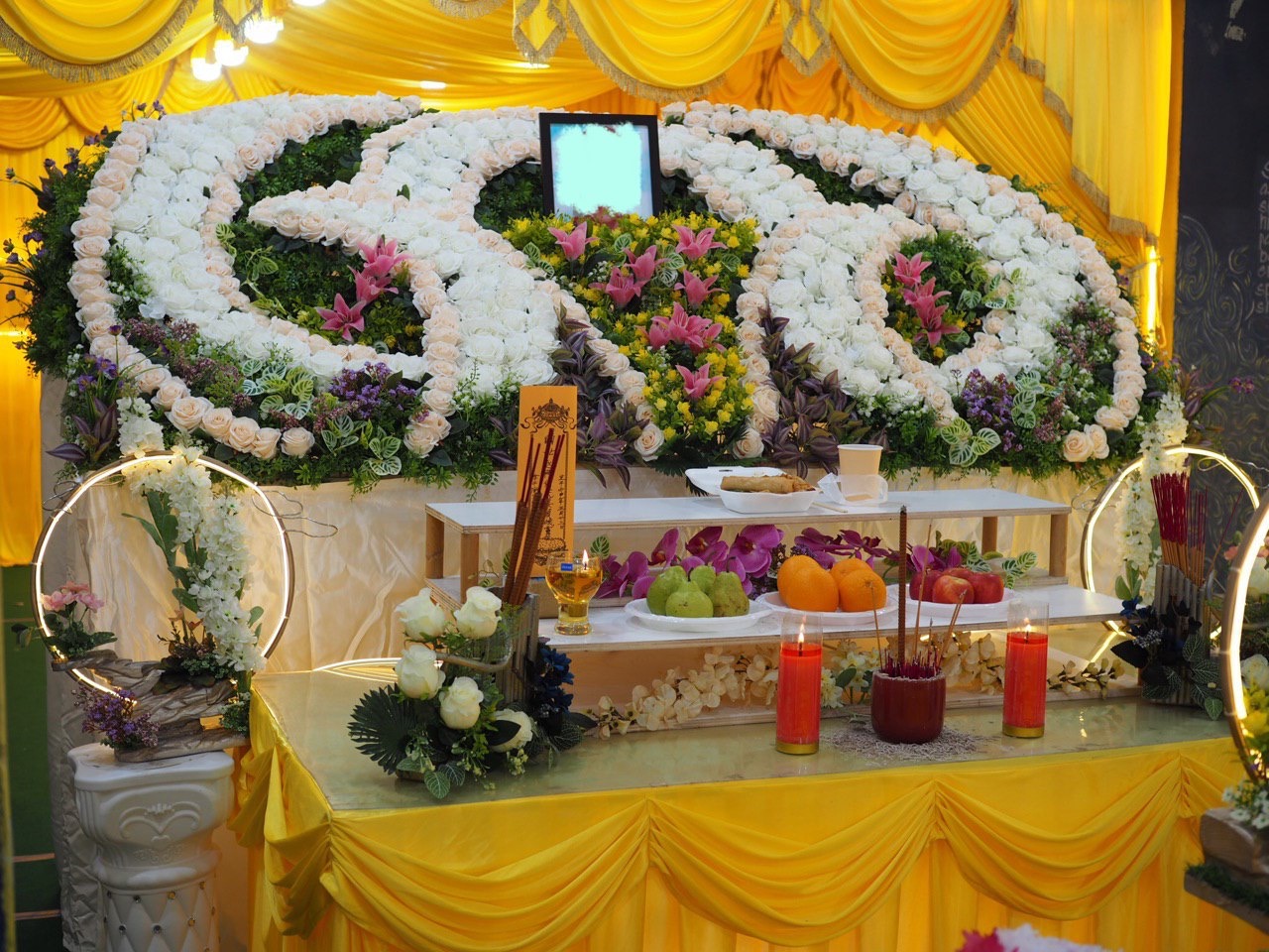 buddhist-funeral-setup